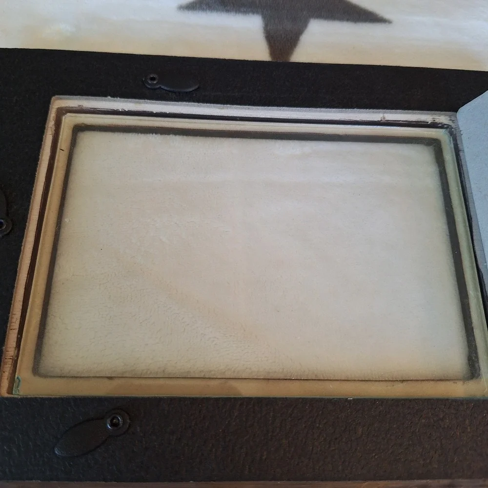 Cabela's Sculpted Frame Holds 4x6
